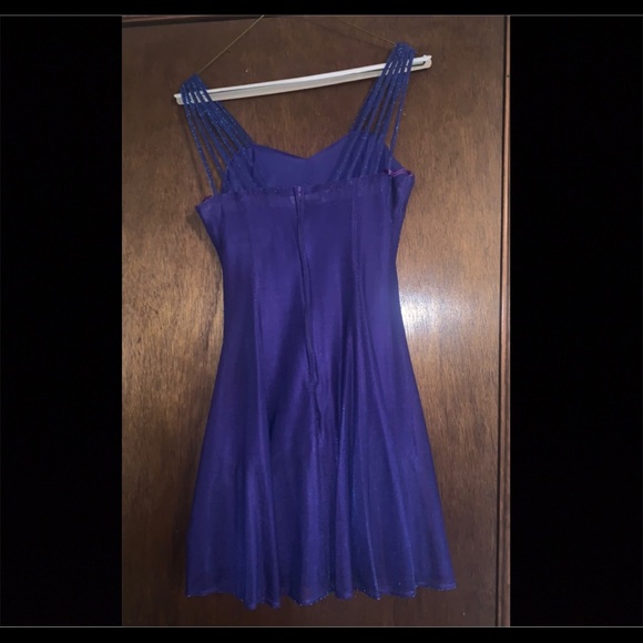 Mini Formal - Picture 2 of 3